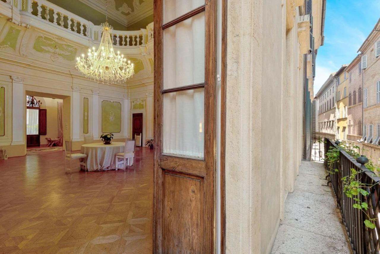 Bed and Breakfast Palazzo de' Vecchi Siena Esterno foto